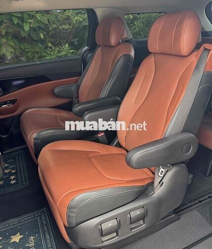 KIA Carnival Premium 2024 xe 1 chủ mua mới gđ