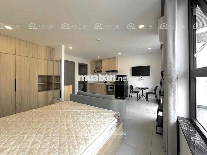 cho thuê căn studio ban công ngay luỹ bán bích -  vườn lài gần chợ