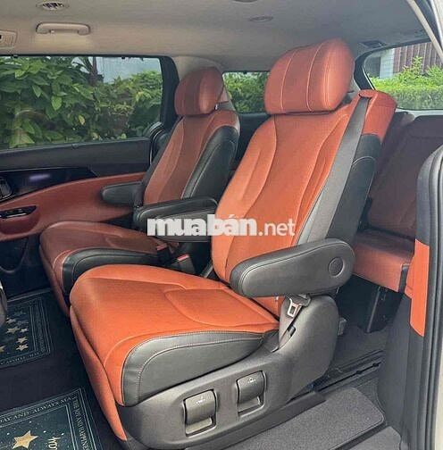 Kia Carnival Premium 7s 2024 Trắng