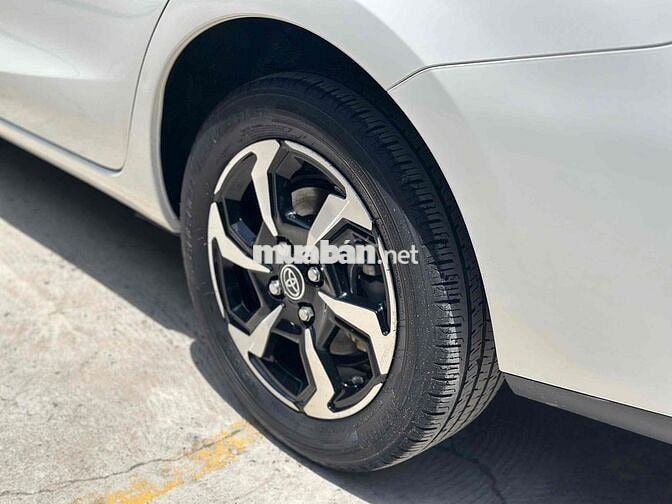 Toyota Vios 1.5E MT Số sàn 2023 Trắng