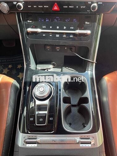 KIA CARNIVAL 2.2D PRENIUM 2024 Trắng 7 chỗ