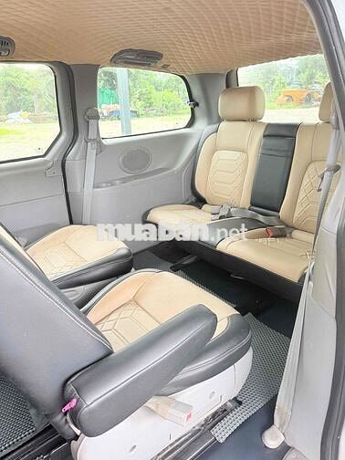 Kia Carnival 2008 Số tự động Bạc