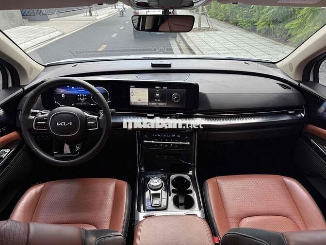 KIA Carnival Premium 2024 xe 1 chủ mua mới gđ