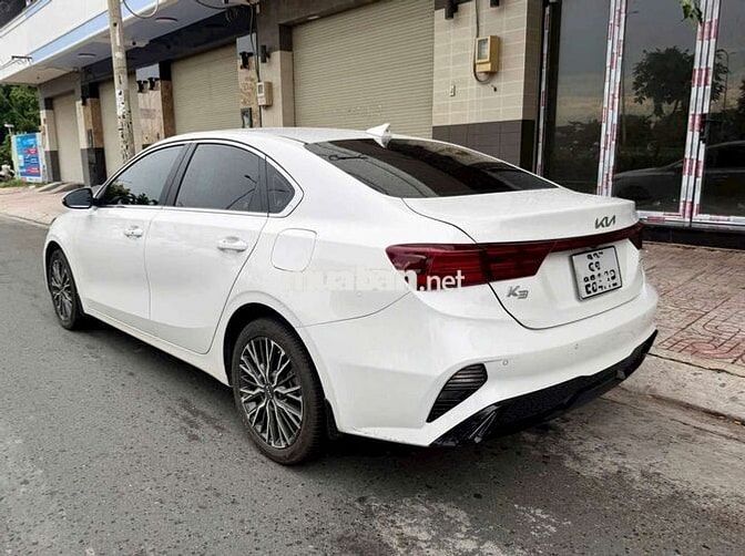 Kia K3 Premium 2.0 AT 2025 Trắng Lướt 16.000 Km