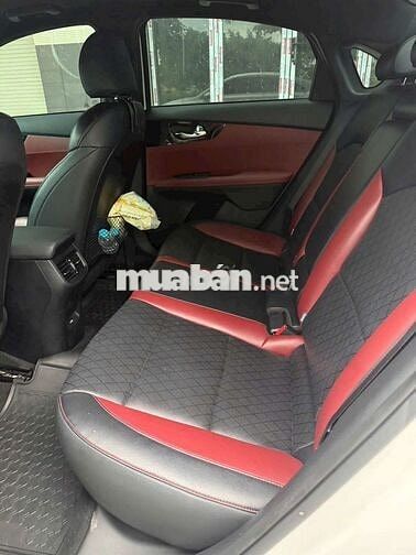 Kia K3 Premium 2.0 AT 2025 Trắng Lướt 16.000 Km