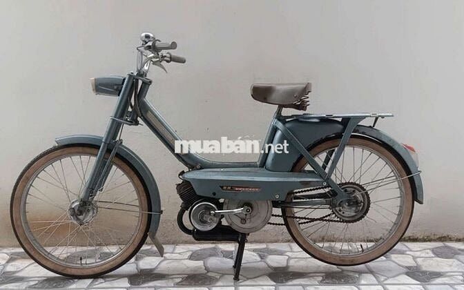 Peugeot và mobylette 