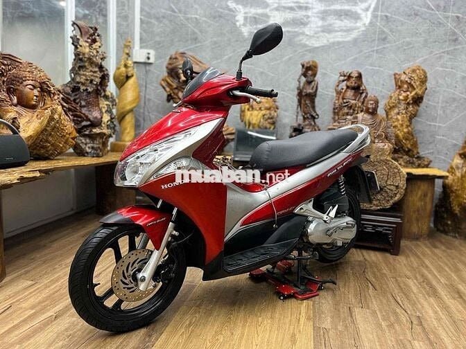 Honda Airblade biển SG dàn áo liền lạc. máy êm