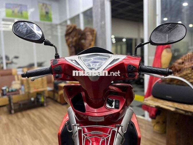 Honda Airblade biển SG dàn áo liền lạc. máy êm