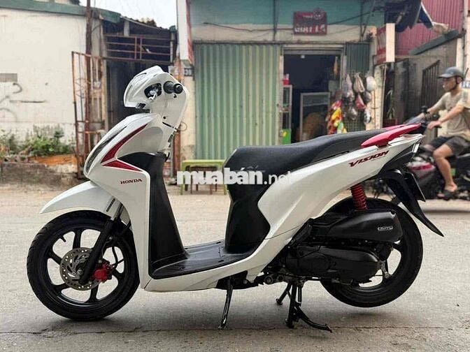 Honda Vision Trắng đẹp như mới tiết kiệm xăng
