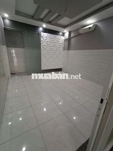 Nhà cho thuê  MTKD  nội bộ tên lửa