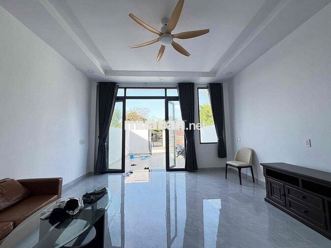 Bán nhà HOÀN CÔNG Đức Hoà Đông  - DT: 5x24  Giá chỉ 1ty7  . 3p ngủ