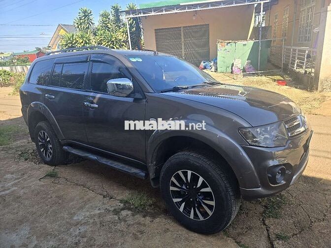 Mitsubishi Pajero Sport 2026 Nâu