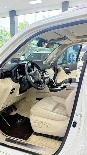 Bán Land Cruiser LC300 sản xuất 2021, Full Trung Đông.