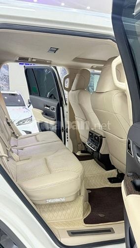 Bán Land Cruiser LC300 sản xuất 2021, Full Trung Đông.