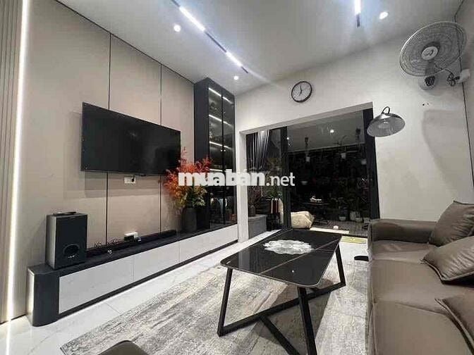 Siêu tập thể Nam Thành Công, duplex 2 tầng 3 ngủ 2wc, bancong, NT xịn
