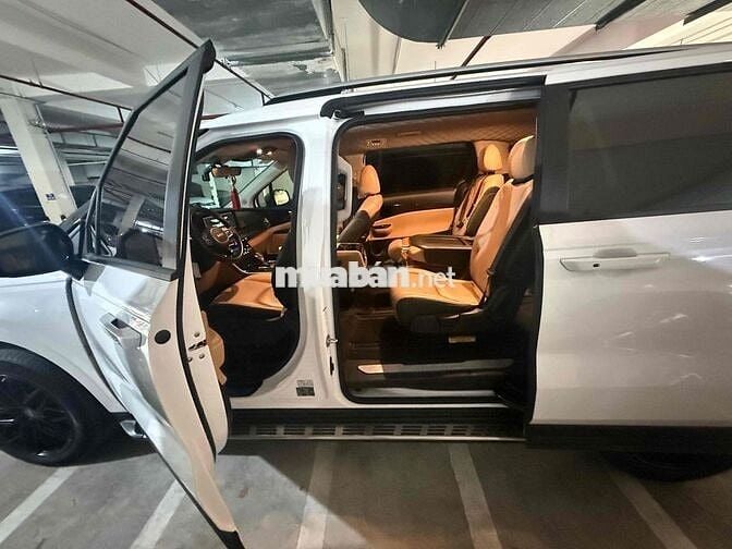 Chính chủ  Kia Carnival Luxury 2022 49.000km Trắng