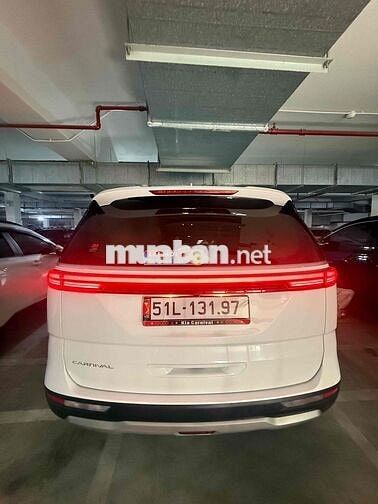 Chính chủ  Kia Carnival Luxury 2022 49.000km Trắng