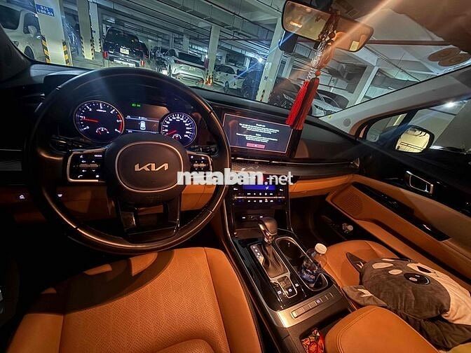 Chính chủ  Kia Carnival Luxury 2022 49.000km Trắng