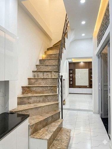 PHỐ HUẾ - BẠCH MAI - 5.8 TỶ * 30M2 - NHÀ 5 TẦNG * 3 NGỦ 