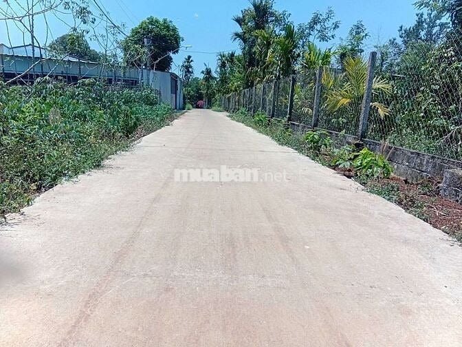 bán đất thổ cư gần trung tâm Xã Eaning