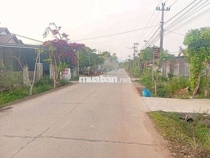 bán đất thổ cư gần trung tâm Xã Eaning