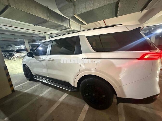 Chính chủ  Kia Carnival Luxury 2022 49.000km Trắng