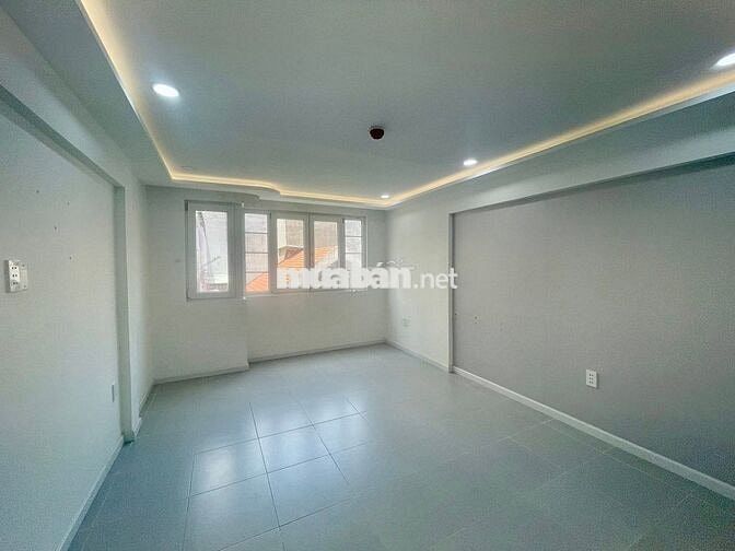 NHÀ NGUYÊN CĂN ĐƯỜNG SƯ VẠN HẠNH, QUẬN 10 , TRET 3 LẦU , 28TR 