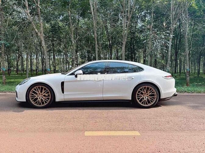 Porsche Panamera 4 Trắng Lăn bánh 10/2023 | SX 22