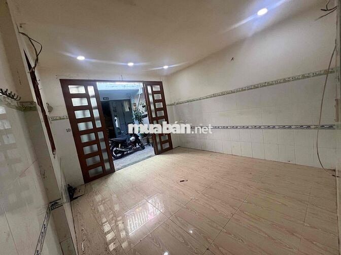 Nhỉnh 4 Tỷ (TL)  Hẻm Thông Nguyễn Khuyến, Bình Thạnh  DT: 36m² - ngang