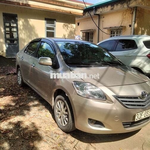 Toyota Vios E 2012 Số sàn Vàng cát