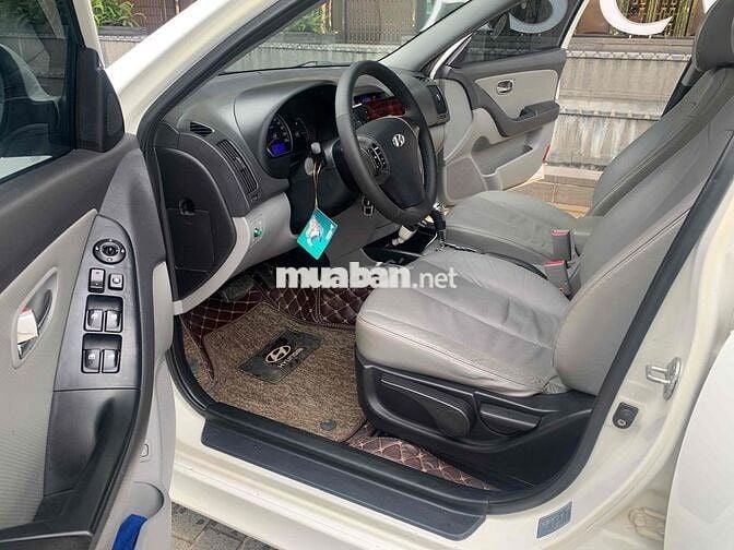 Hyundai Avante 2012 Tự động xe rất đẹp