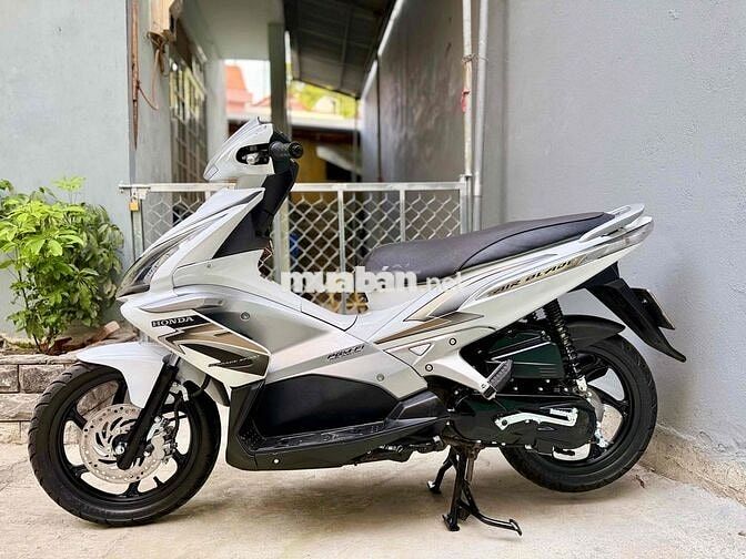 ab trắng 2 đèn fi phun xăng điện tử bs43, máy zin