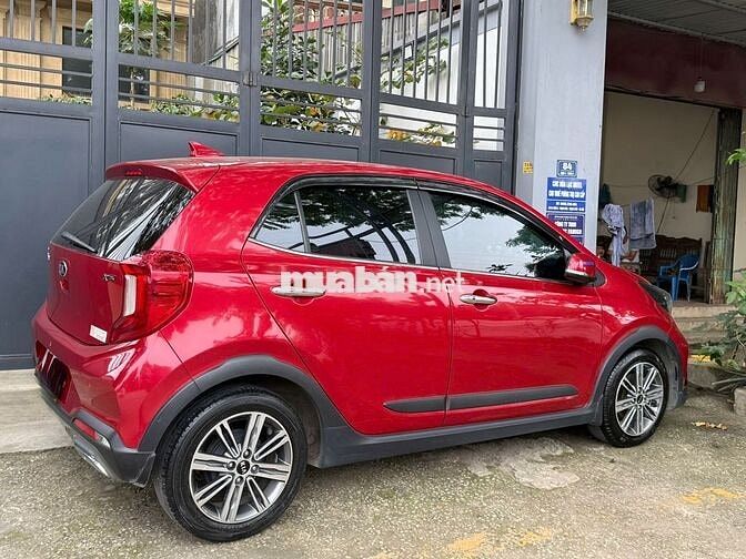 Kia X-Line 2021 Đỏ 3 vạn