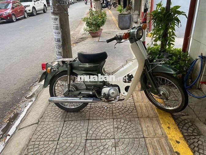 Honda Super Cub Cổ điển Xanh lá, trắng