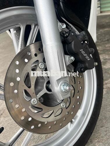 Honda SH 125 2024 Trắng 4.900 km bán trả góp