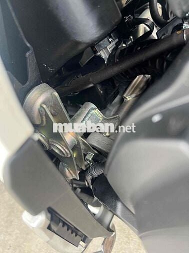 Honda SH 125 2024 Trắng 4.900 km bán trả góp