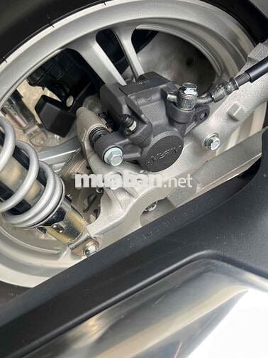 Honda SH 125 2024 Trắng 4.900 km bán trả góp