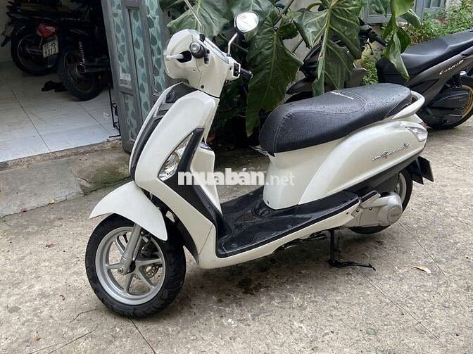 Yamaha Grande  Trắng bstp 9 chủ đi ít Lead,Vision