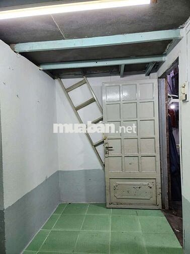Cho Thuê nhà nhỏ có gác suốt riêng biệt