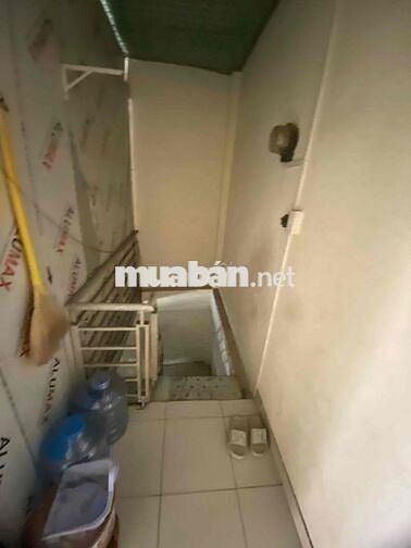 Cần sang tiệm giặt ủi số 44 nguyễn đỗ cung, p. tây thạnh (p.tây thạnh