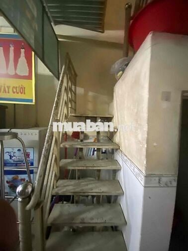 Cần sang tiệm giặt ủi số 44 nguyễn đỗ cung, p. tây thạnh (p.tây thạnh
