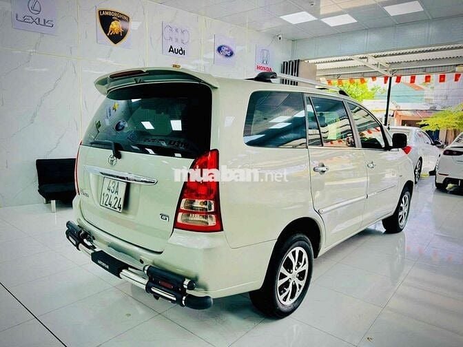 Toyota Innova G Trắng
