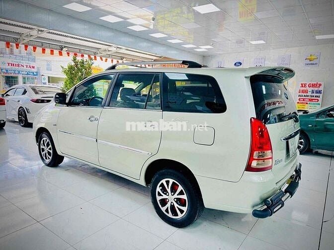 Toyota Innova G Trắng