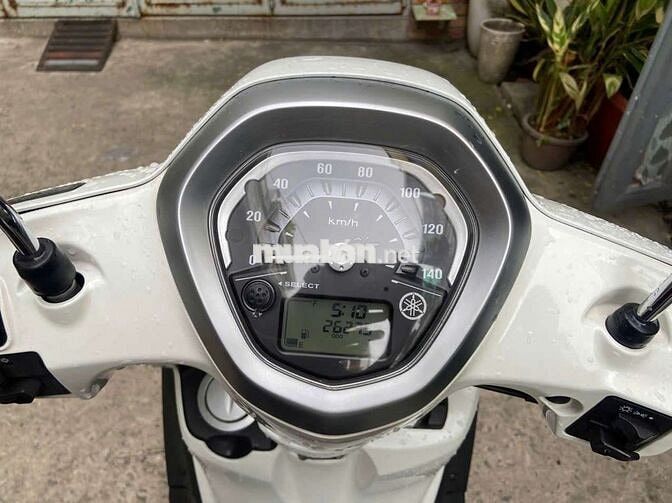 Yamaha Grande  Trắng bstp 9 chủ đi ít Lead,Vision