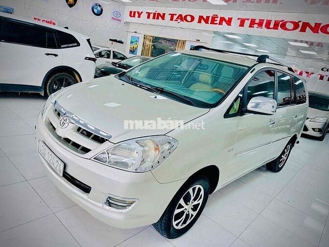 Toyota Innova G Trắng