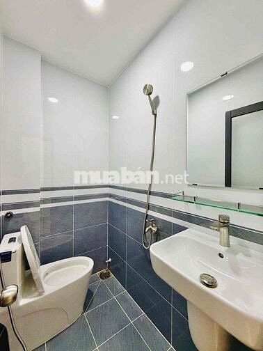 nhà rộng 30m Nguyễn Thái Sơn p5 Gò Vấp