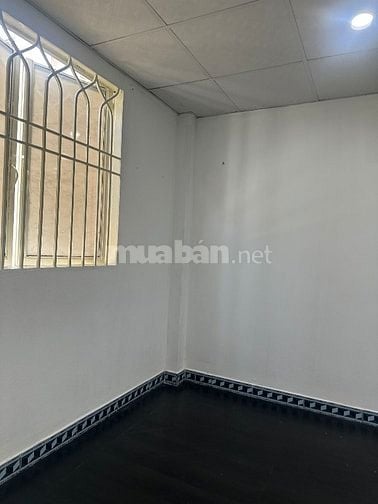 Bán nhà chính chủ nở hậu khu dân cư thân thiện .