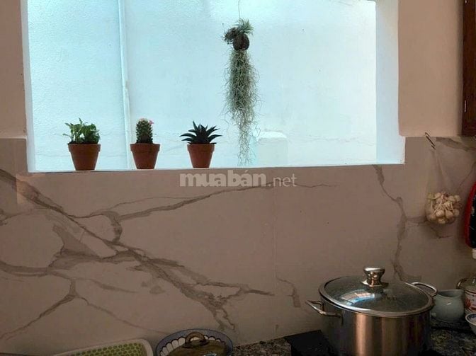 Bán nhà chính chủ nở hậu khu dân cư thân thiện .
