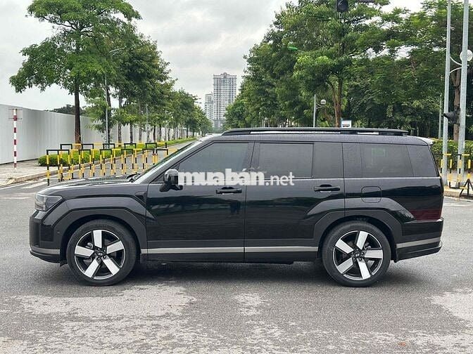 Hyundai Santafe 2024 2.5 Prestige Đen 1 vạn km