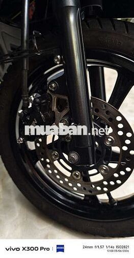 Yamaha X-Ride 125 Đen Vàng Đang sử dụng